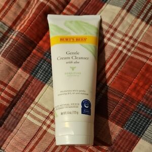 Burt's Bees Gentle Cream Cleanser with Aloe